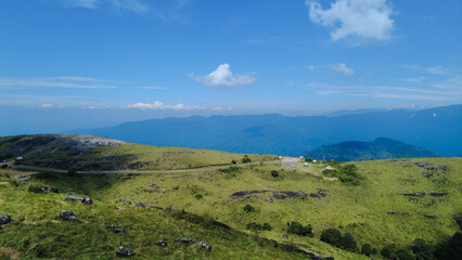 Fototapeta premium Ponmudi hill station, beautiful mountain range in Thiruvananthapuram, Kerala 