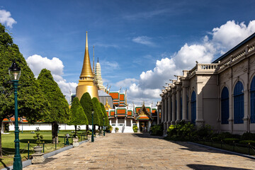 Impressive Grand Palace With Stunning Gold Spire