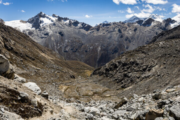 Fototapeta na wymiar landscape in peruvian mountains