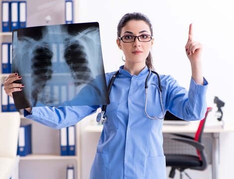 Young female doctor radiologist working in the clinic