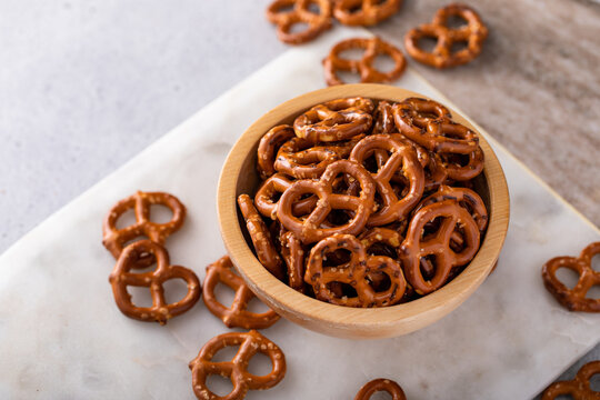Crispy mini pretzels with salt, salty snack idea