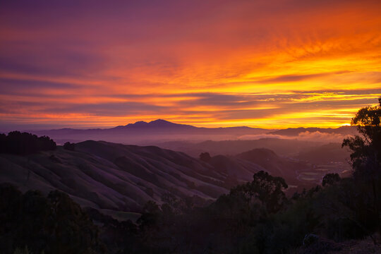 Sunrise in San Francisco East Bay, Mt. Diablo, California