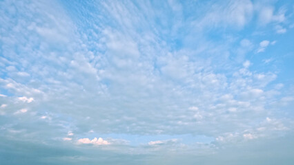 nice large bright clouds in the blue sky background - photo of nature