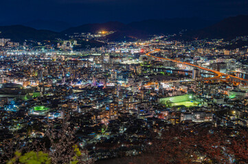 黄金山の展望台から望む広島市の夜景