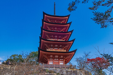 厳島神社の五重塔