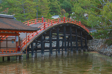 厳島神社の反橋