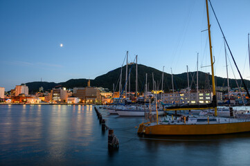 Fototapeta premium 夕暮れ迫る函館山