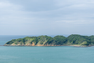 日本海に浮かぶ島
