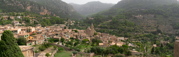 Fototapeta na wymiar Beautiful coutnryside of old village Valldemossa, Mallorca