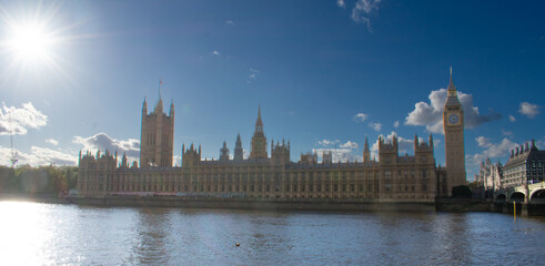  Big Ben Clock tower from across the Thames river. UK, London