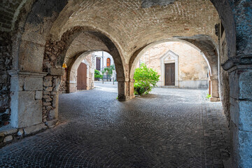 Obraz premium The picturesque village of Fornelli, on a sunny summer afternoon, in the Province of Isernia, Molise, Italy.