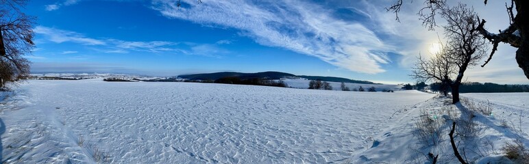 Fototapeta na wymiar Auf dem Weg zum Ochsenkopf bei Hamma im Winter
