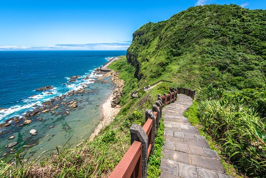 Wangyougu Trail is a scenic trails in northern Taiwan, Keelung City.
