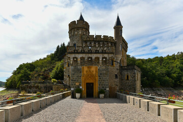 Fototapeta na wymiar Chateau de La Roche - Roanne, France