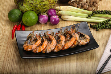Boiled big tiger fresh shrimp
