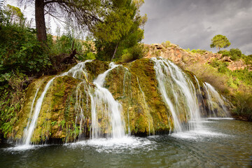 CASCADA EN EL PARAJE DE LAS TOSCAS, CERCA DE SOT DE CHERA. VALENCIA. ESPAÑA