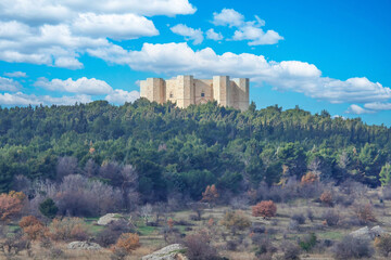 Fototapeta premium Castel del Monte, Italy - a Unesco World Heritage and one of the best preserved examples of medieval fortress, Castel del Monte is the landmark of Apulia region 