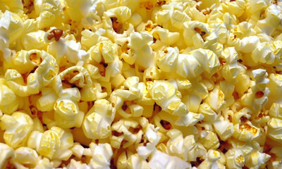 Poppiges Vergnügen: Knuspriges Popcorn in seiner ganzen Pracht
