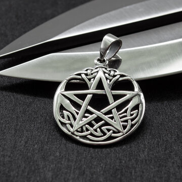 Silver Pentagram pendant. 925 silver. Occult accessory, dark magic. Satan, Baphomet, Devil, 666, Lilith. Accessory for rockers, metalheads, punks, goths.