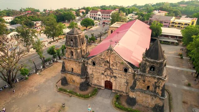 Aerial of Miagao Church and the surrounding town proper. Also known as the Santo Tom&aacute;s de Villanueva Parish Church