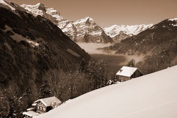 winterliche Schweizer Bergwelt