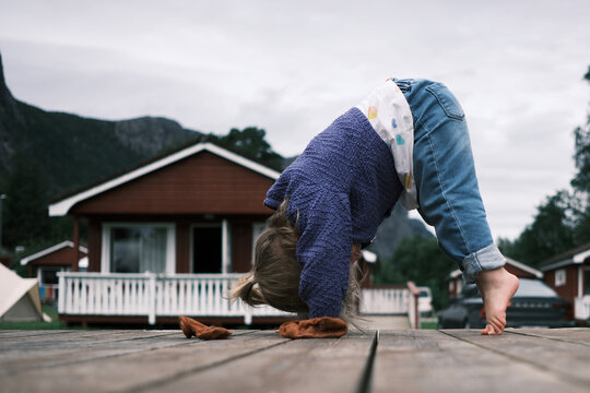 Toddler yoga teacher