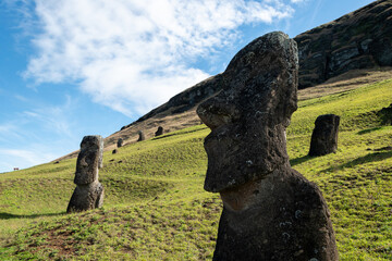 Rano Raraku en Rapa Nui, isla de Pascua, Chile