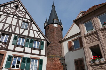 Alter Turm in der Altstadt von Ottweiler im Saarland