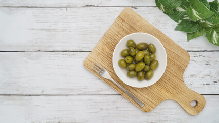 オリーブの実(塩水漬け)　イメージ