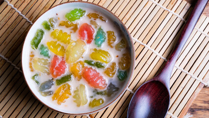 small season cake in coconut milk is Thai dessert