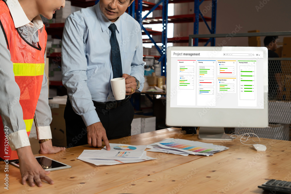 Poster project planning software for modish business project management on the computer screen showing time