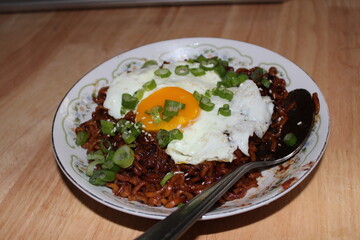 Chapagetti and egg