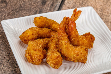Delicous crispy shrimps appetizer snack