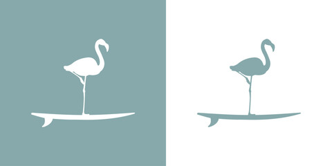 Logo club de surf. Silueta de flamingo de pie en tabla de surf	
