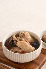 Delicious shiitake mushroom chicken soup, traditional Taiwanese soup.