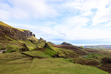 Breathtaking Panorama of Quiraing’s Majestic Landscape in Isle of Skye