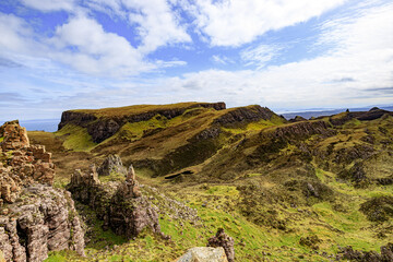 A Majestic Journey Through Quiraing&rsquo;s Rugged Terrains