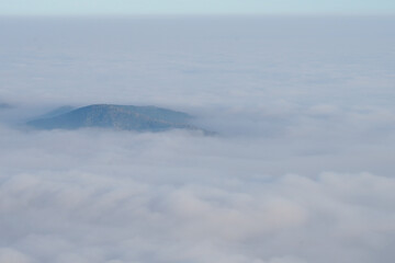 Sunny Summit Stroll: Exploring the Hohe Wand Skywalk in Lower Austria's Niederösterreich, A Colorful Outdoor Journey with Panoramic Views, Inspiring Nature, and Alpine Grandeur.