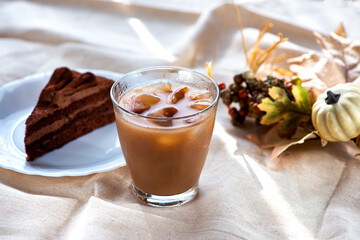 アイスミルクティーとショコラケーキ
