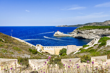 Bonifacio, Korsika, Insel, Phare de la Madonetta, Leuchtturm, Klippe, Meerenge, Hafeneinfahrt,...