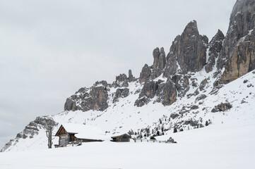 Romantische Winterlandschaft am Peitlerkofel, Südtirol