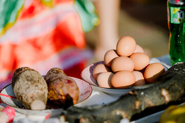 Boiled eggs for Thai people is a belief that is used to worship sacred things.