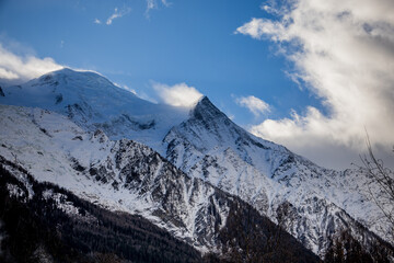 Obraz premium Montagnes enneigées autour de Chamonix Mont-Blanc