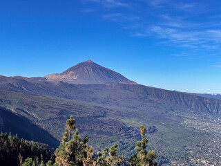 View of the Pico del Teide, the highest mountain in Tenerife and Spain - 715938018