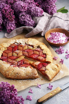 Wiosenna tarta z rabarbarem