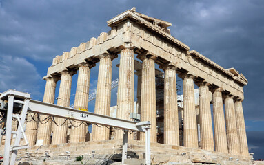 Fototapeta premium Wonderful views of the Acropolis on a hill in Athens with far-reaching views in great weather