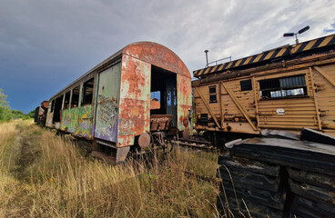 Fototapeta na wymiar great views of old decommissioned trains in wonderful weather