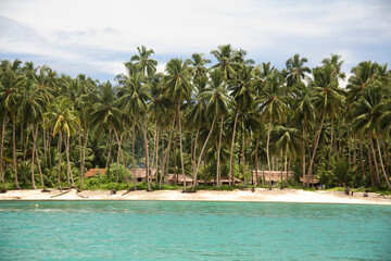 Obraz premium Tropical village on an island in the Indian Ocean. Mentawai Islands Indonesia
