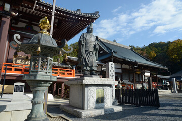 Naklejka premium 秋の本圀寺 釈迦堂 京都市山科区