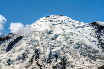 Fototapeta na wymiar Mount Rainier Close Clouds Crystal Mountain Lookout Pierce County Washington